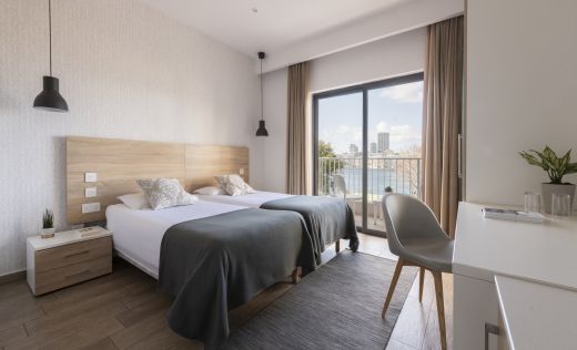 Hotel Plaza Regency Zimmerbeispiel Sea Front Room 2