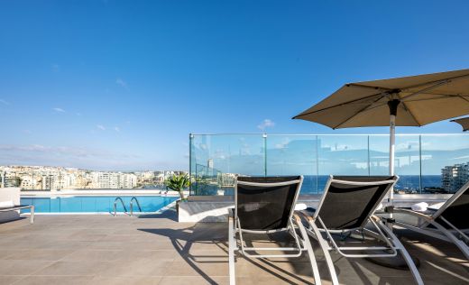 Hotel Plaza Regency Outdoor Pool Joel Gueller Photography 3b