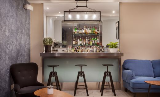 Plaza Regency Terrace Bar